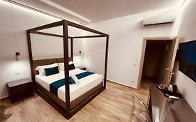 Suite Sweet Dreams Dan Champs